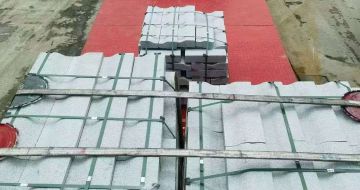 贺州 芝麻白仿形加直形路沿石出货日常