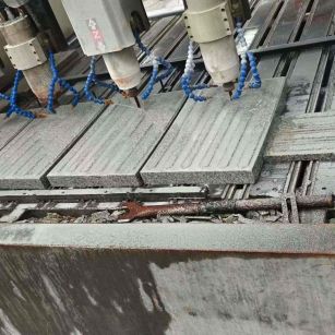 贺州 芝麻白花岗岩荔枝面盲道雕刻