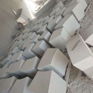 贺州 白麻花岗岩异形坐凳