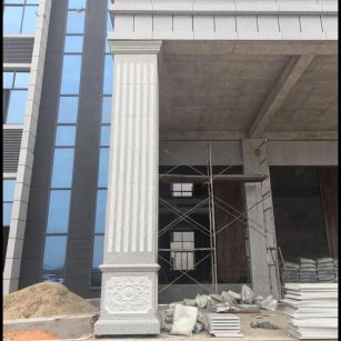 贺州 芝麻白光面花岗岩门楼大柱（罗马柱）配雕花底座