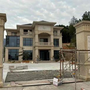 贺州 黄金麻花岗岩别墅雕花外墙干挂配上门口雕花罗马柱