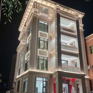 贺州 芝麻白花岗岩别墅外墙夜间效果