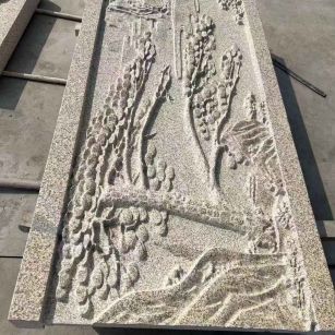 贺州 黄金麻雕刻板浮雕迎客松