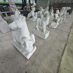 贺州 芝麻白花岗岩造型立体雕刻——十二生肖