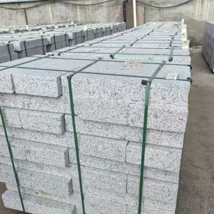 贺州 白麻花岗岩路沿石，弧形路沿石，道牙石，马路牙子，界石，路缘石，平沿石，直岩石，平缘石等