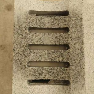 贺州 芝麻白拉丝面花岗岩U型开槽排水槽