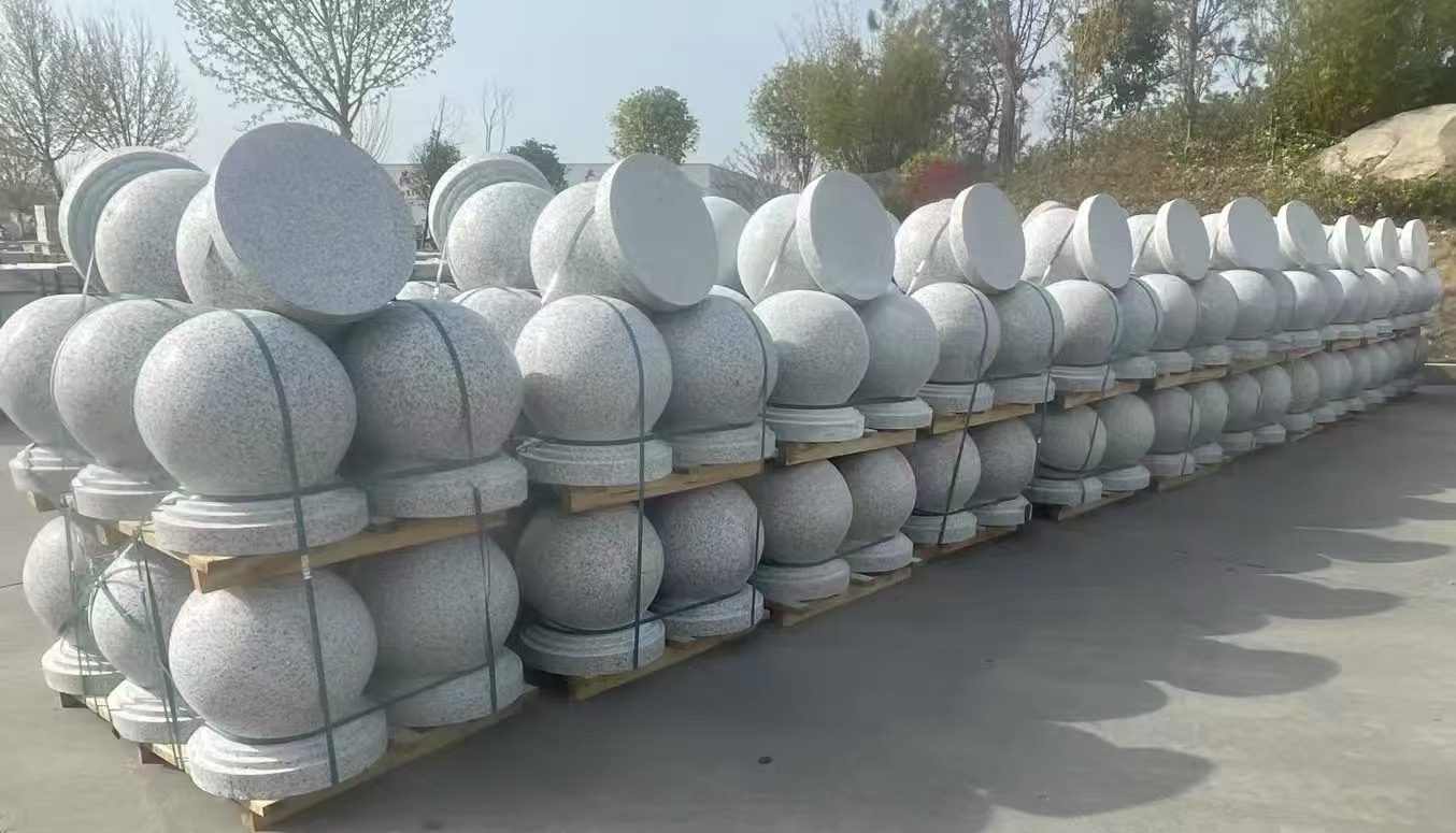 贺州 白麻花岗岩石材圆球，石球，挡车球，隔离球，景观石球，风水球等