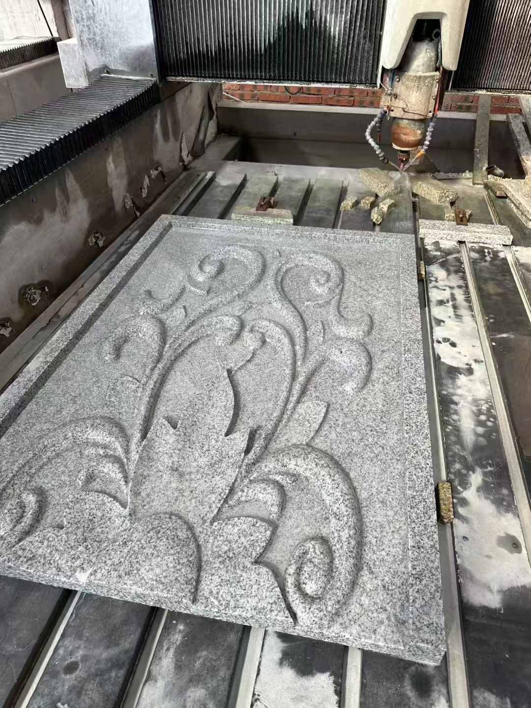 贺州 白麻别墅干挂雕花板