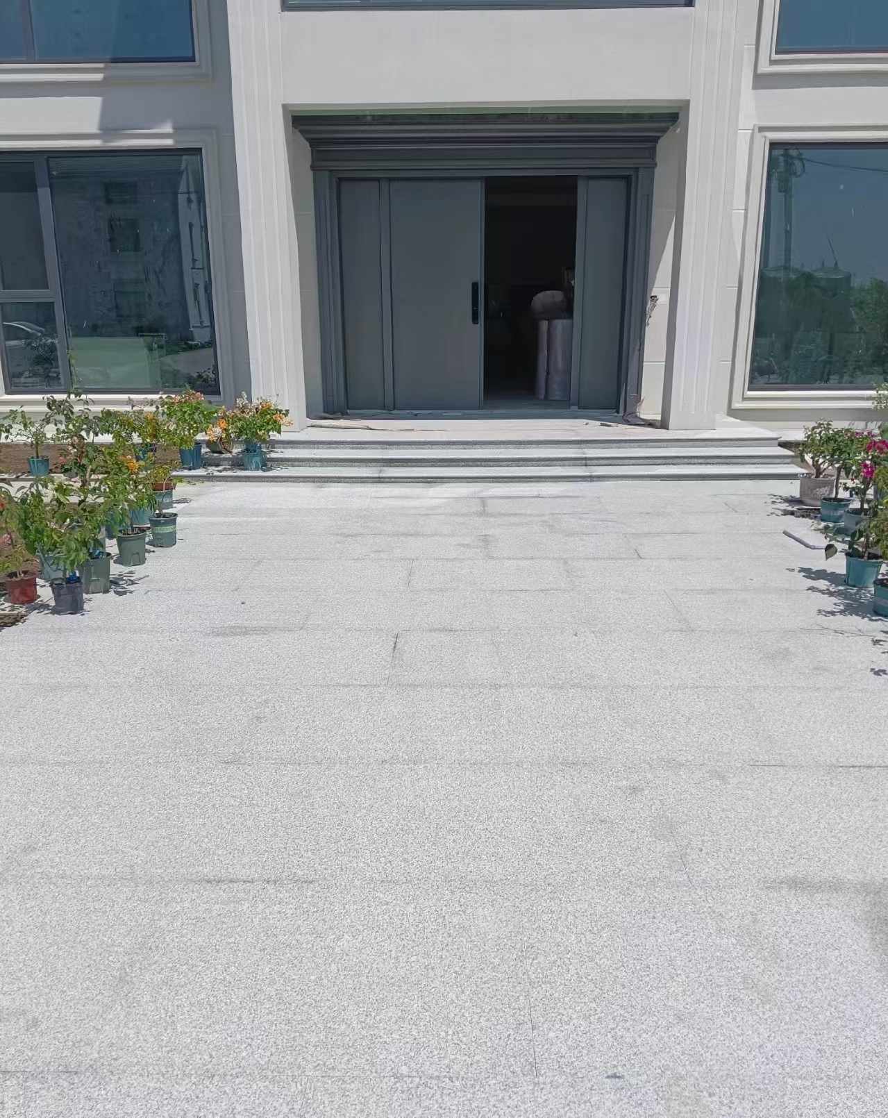 贺州 芝麻白花岗岩地铺石地面铺装