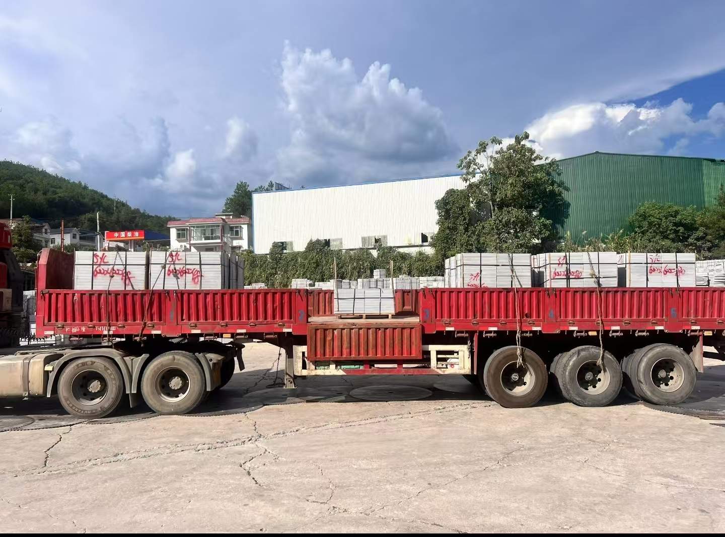 贺州 芝麻灰花岗岩地铺石出货日常