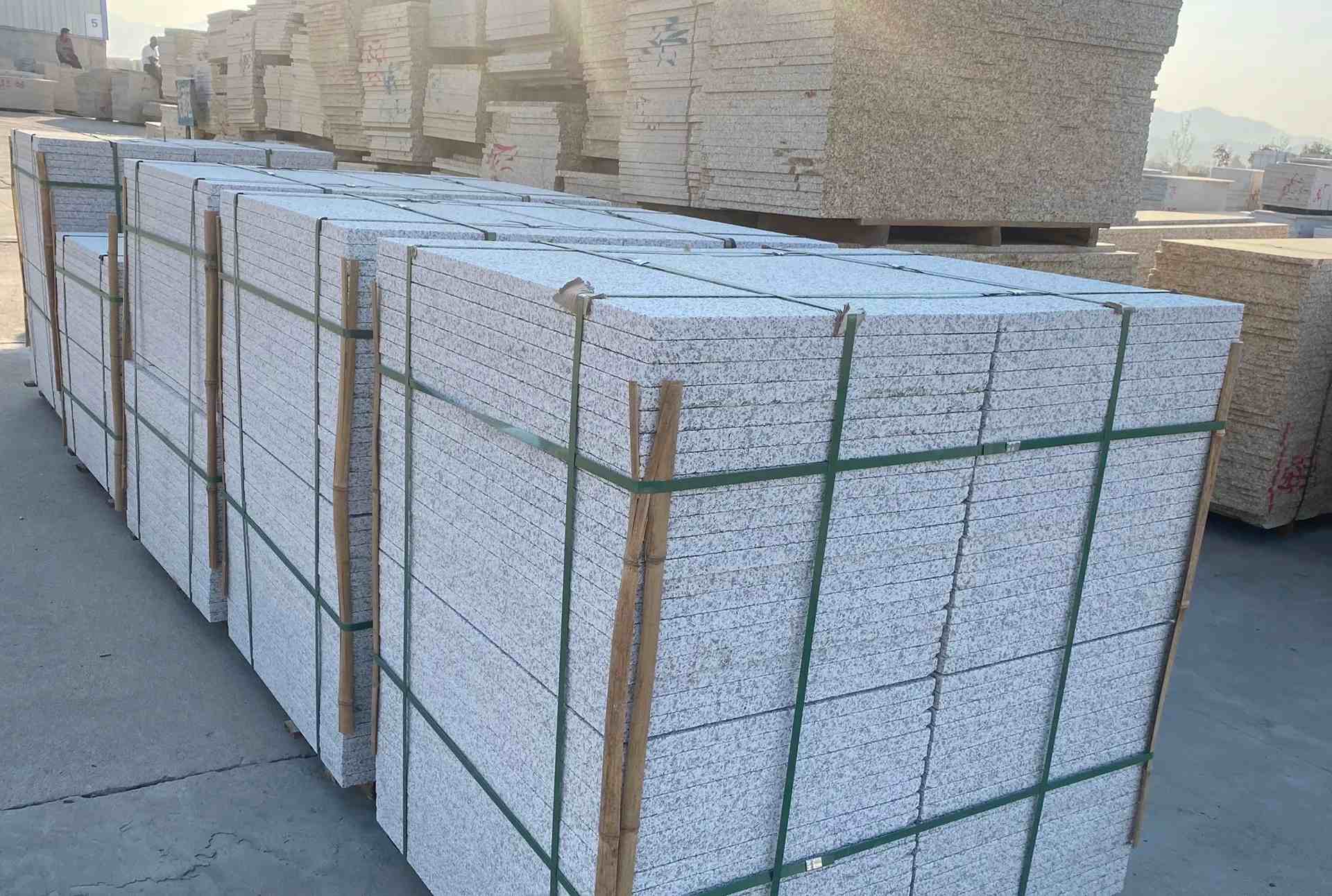 贺州 白麻花岗岩荔枝面地铺石