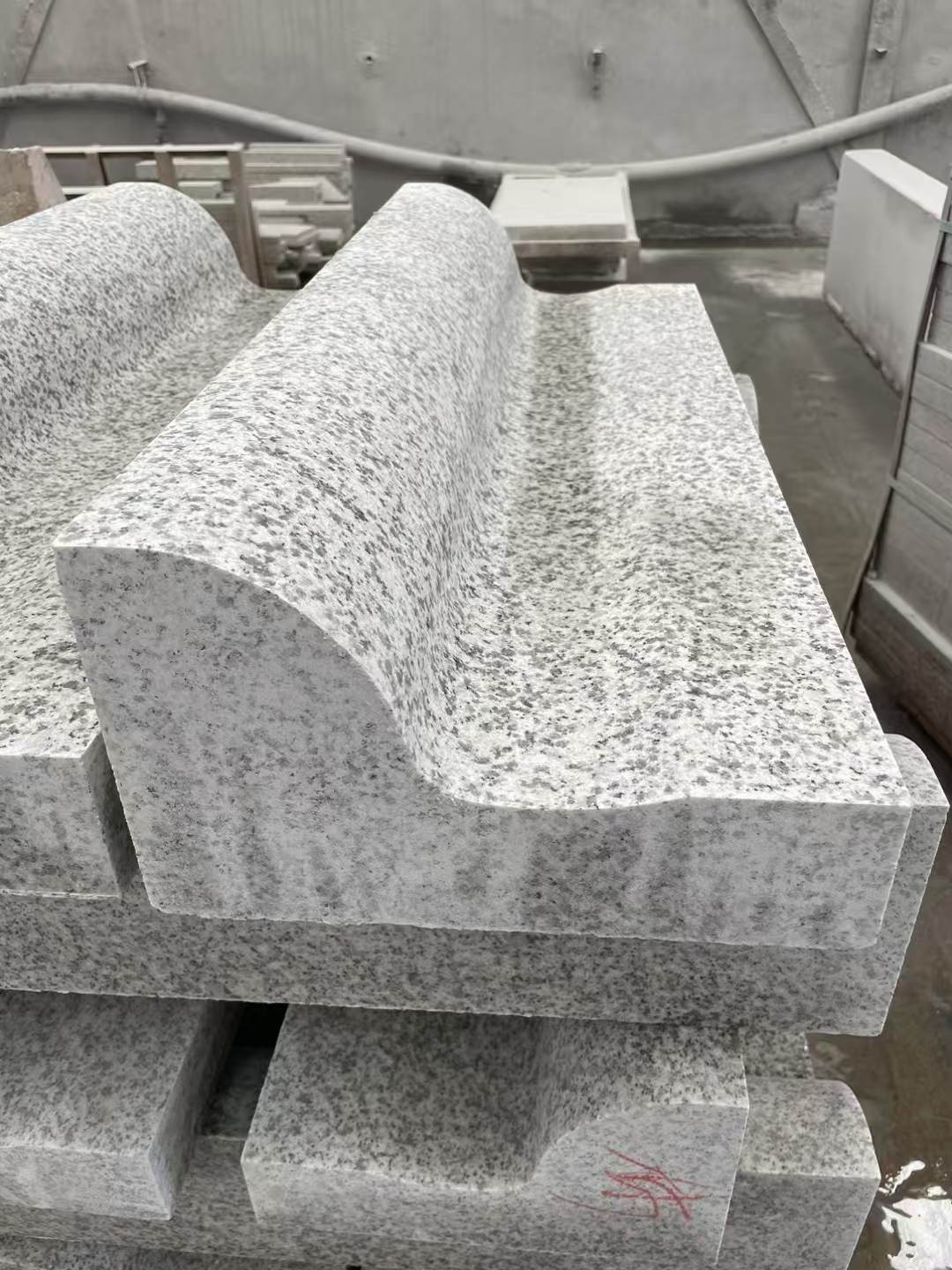 贺州 白麻花岗岩S型路沿石，路侧石，马路牙子等